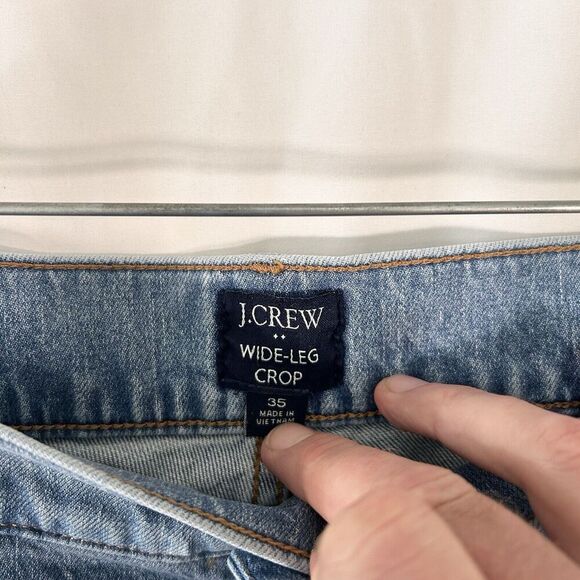 J. Crew Jeans Women's 35 Light Wash Denim Wide Leg Cropped Raw Hem Cotton Blend - Picture 6 of 10